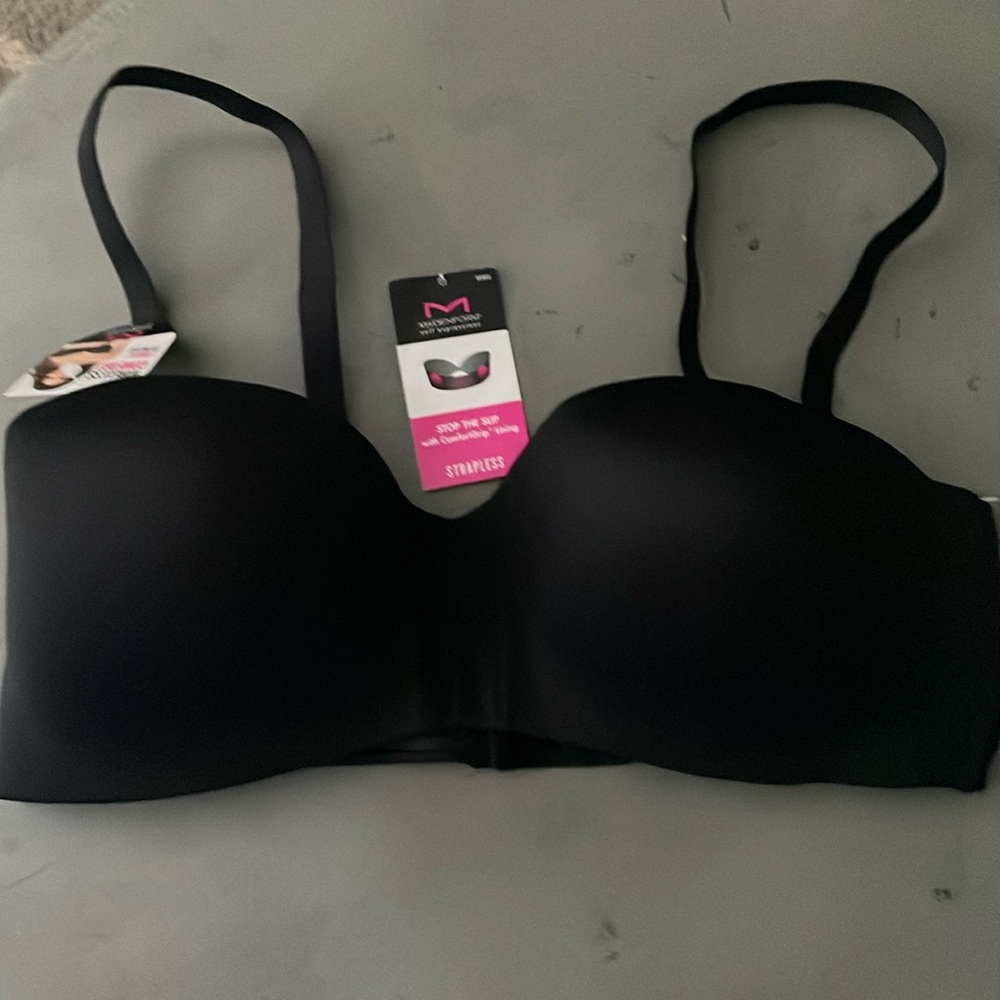 Brand new with tags strapless Maidenform bra with adjustable straps
